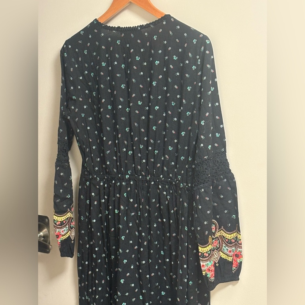 Chasing Unicorns Bohemian Black Floral Long Sleeve Dress size Large - Picture 13 of 13